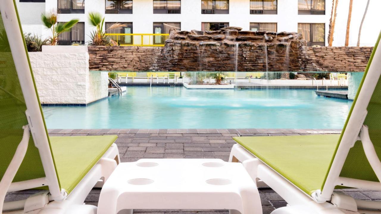 Holiday Inn Phoenix-Mesa Chandler By Ihg Bagian luar foto