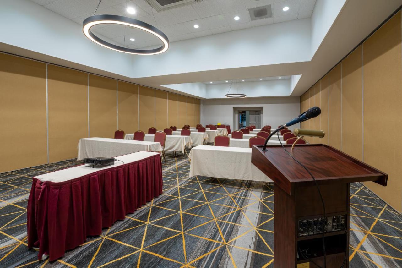 Holiday Inn Phoenix-Mesa Chandler By Ihg Bagian luar foto